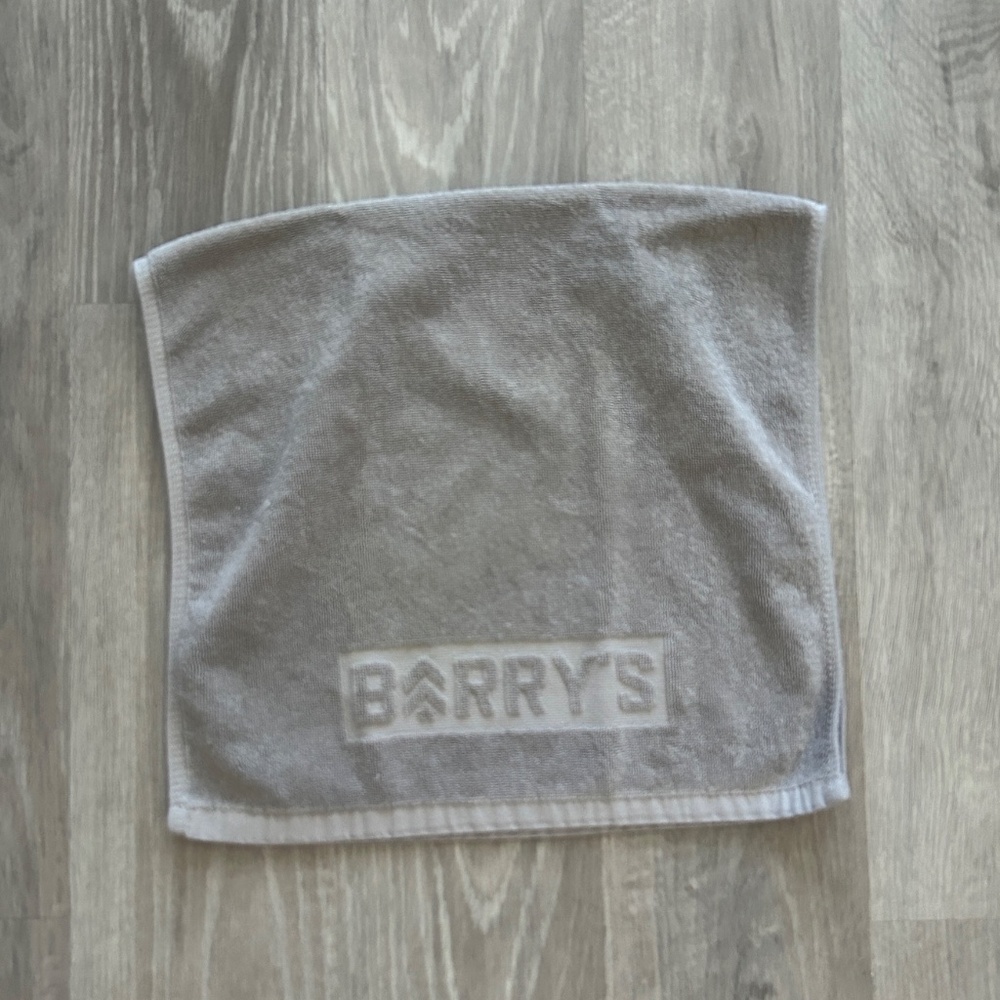 Barry’s Towel - Picture 3 of 5